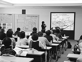 浄水場見学会の様子 浄水場見学会の様子