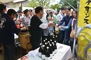 写真:味わい酒ぐら通り 写真:味わい酒ぐら通り