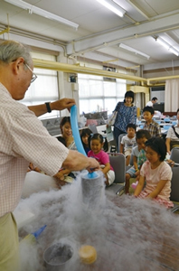 写真:西宮湯川記念こども科学教室 写真:西宮湯川記念こども科学教室