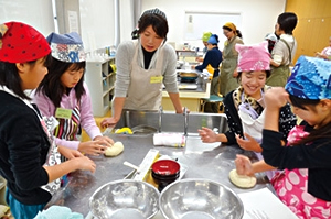 写真：宮水ジュニア～パン工房