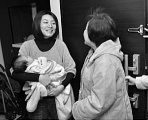 写真:健やか赤ちゃん訪問事業 写真:健やか赤ちゃん訪問事業
