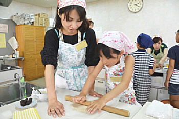 写真:親子でクッキング~米粉deスイーツ 写真:親子でクッキング~米粉deスイーツ
