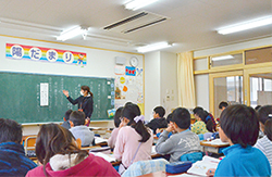 写真:学校の教室 写真:学校の教室