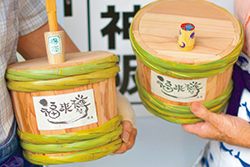 写真:酒樽 写真:酒樽