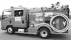 写真:消防車 写真:消防車