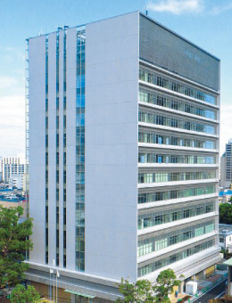 写真:西宮市役所第二庁舎 写真:西宮市役所第二庁舎