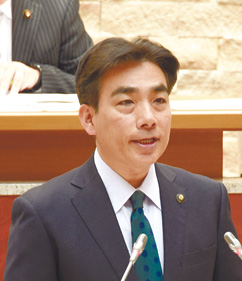 写真:西宮市長 石井 登志郎 写真:西宮市長 石井 登志郎