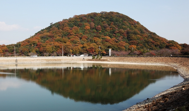 北山貯水池からの甲山