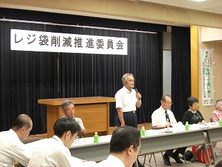 上山議長のあいさつ＝本庁813会議室（2010．7．23）