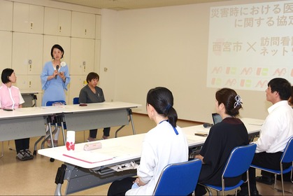 訪問看護ステーションネットワーク西宮の関係者と市関係者