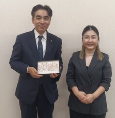 石井市長と永田のぶ子さん